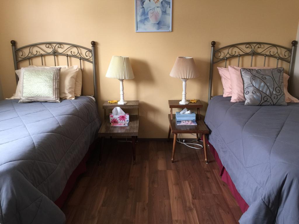 Wild Rose Bed & Breakfast Saskatoon Habitación foto